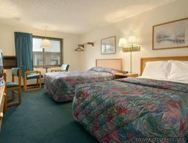 Motel Super 8 By Wyndham Norfolk Exterior foto